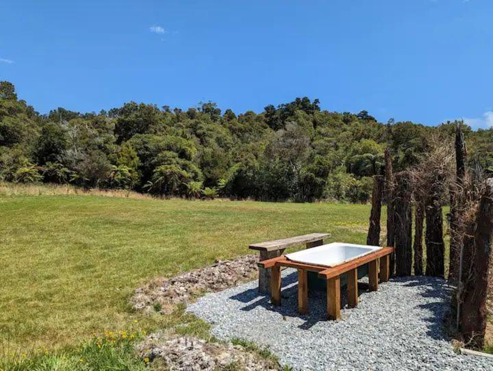 Enchanted Retreat In Greymouth Shared With Host Eksteriør billede